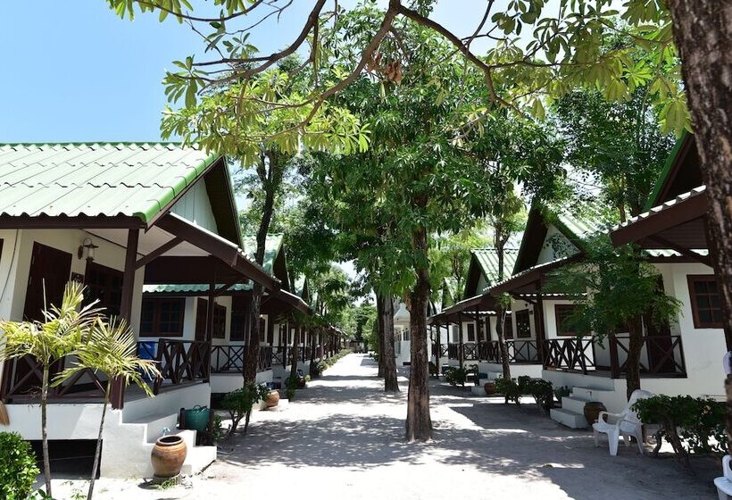 هتل Varin Beach Resort