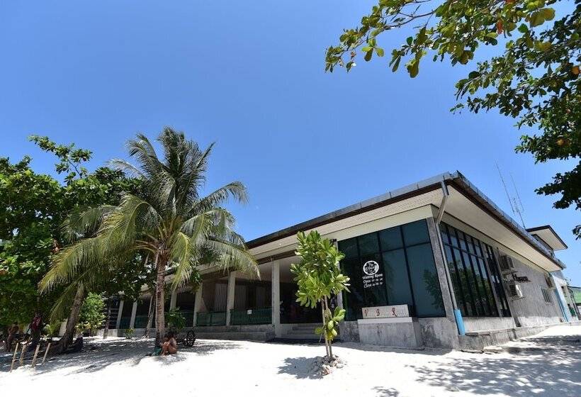 هتل Varin Beach Resort