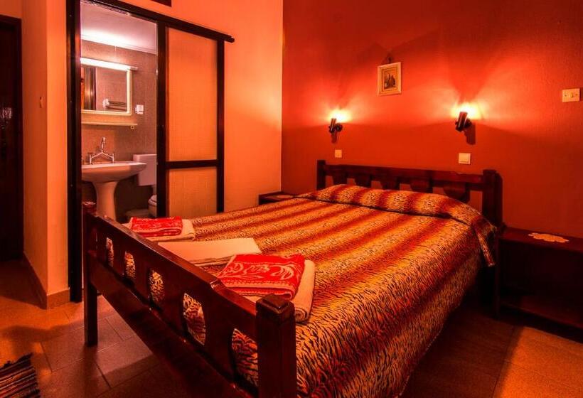 ペンション Savas Rooms