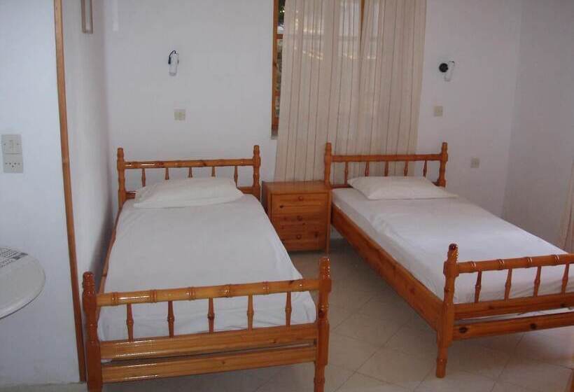 펜션 The Schoolmistress With The Golden Eyes