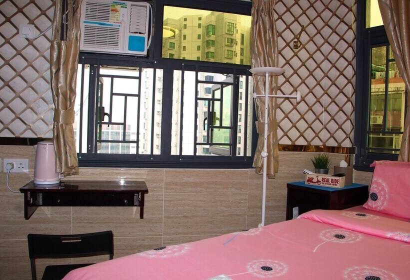 پانسیون Toronto Holidays