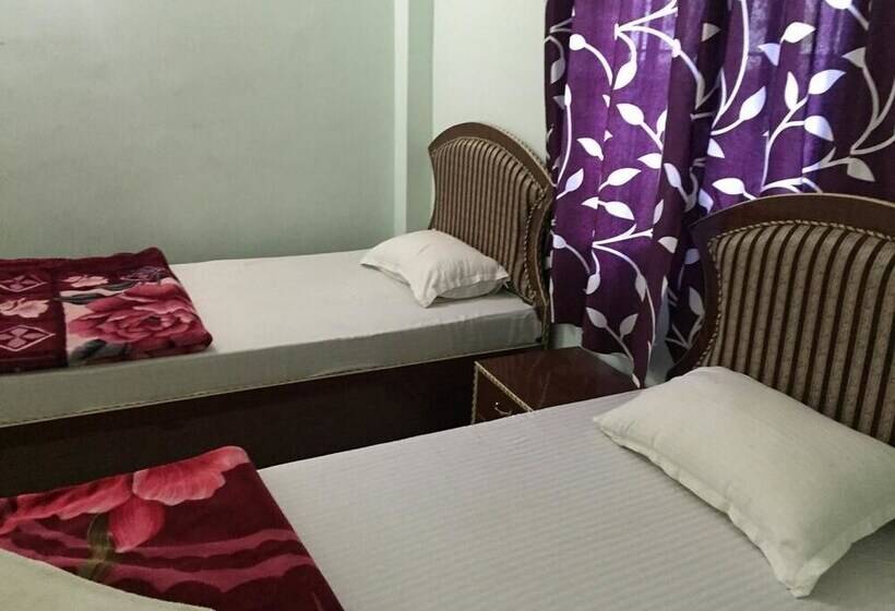 펜션 Vistara Home Stay