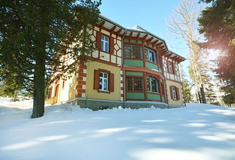 Apartments In Vila Marína