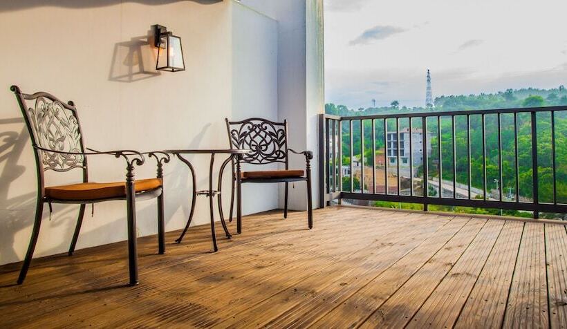 Courtyard Hotel – Li River Branch