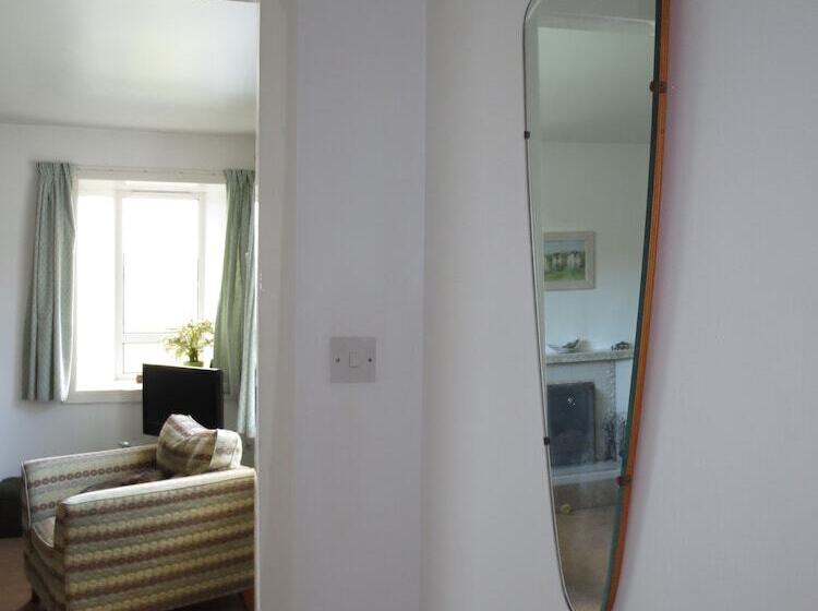 Harris White Cottage