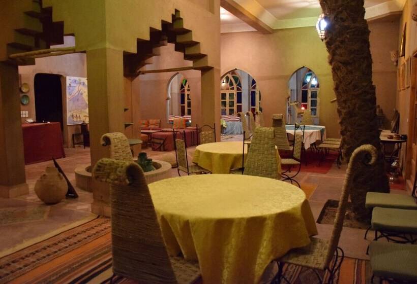 هتل Carrefour Des Nomades