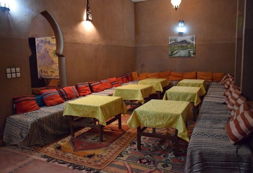 هتل Carrefour Des Nomades