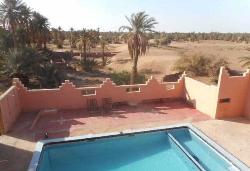 هتل Carrefour Des Nomades