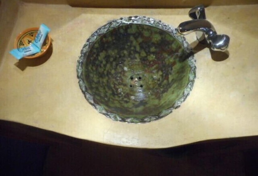 هتل Carrefour Des Nomades