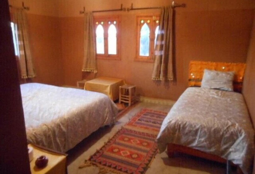 هتل Carrefour Des Nomades