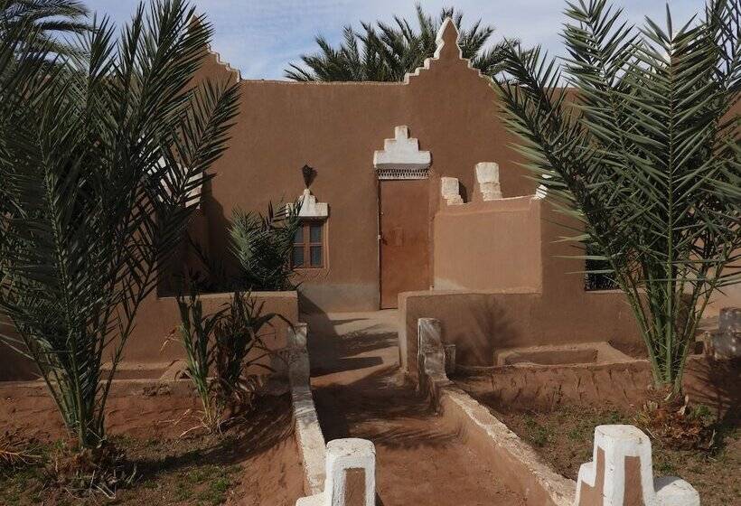 هتل Carrefour Des Nomades