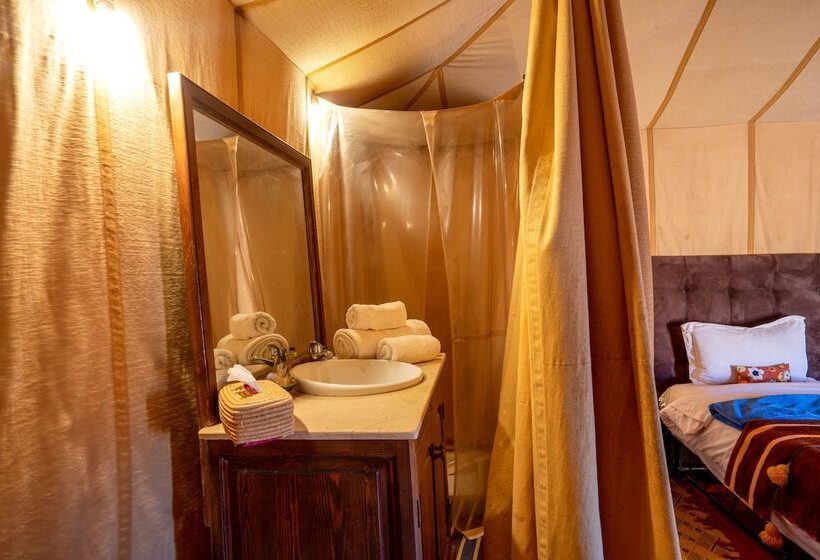 هتل Erg Chegaga Desert Luxury Camp