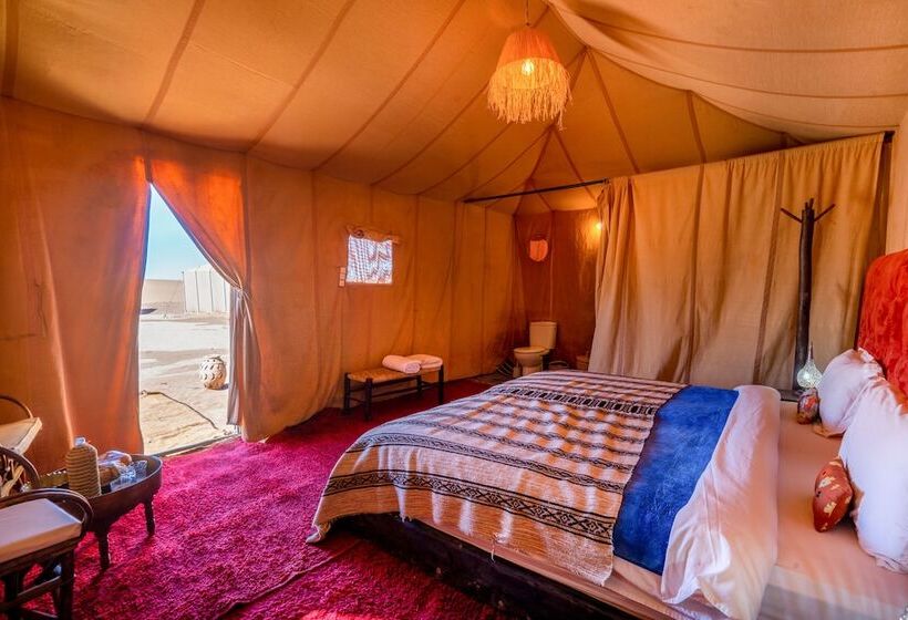 هتل Erg Chegaga Desert Luxury Camp