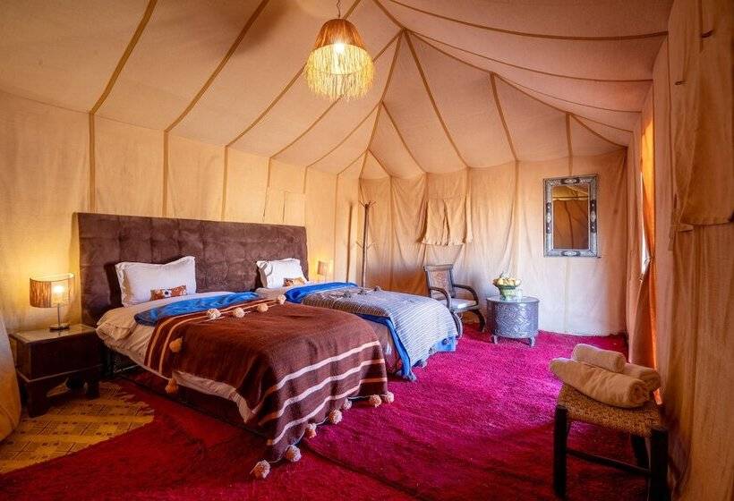 هتل Erg Chegaga Desert Luxury Camp