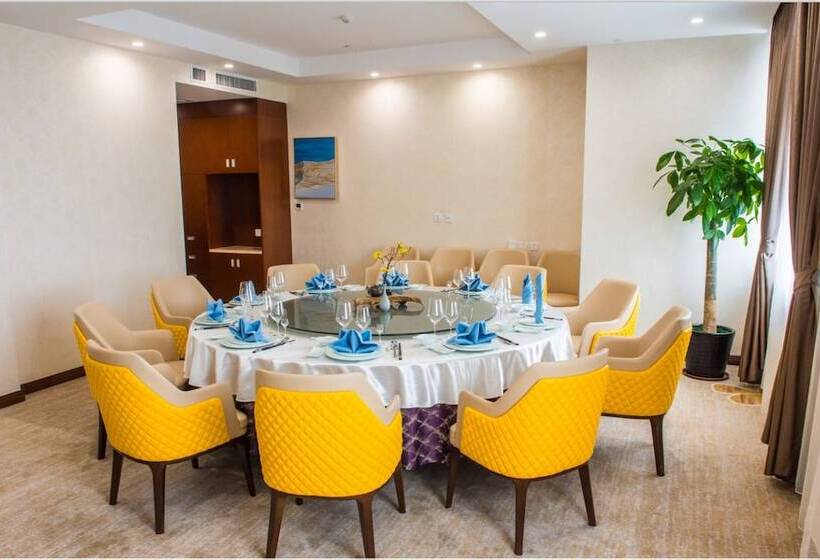 فندق Friendship Convention Center