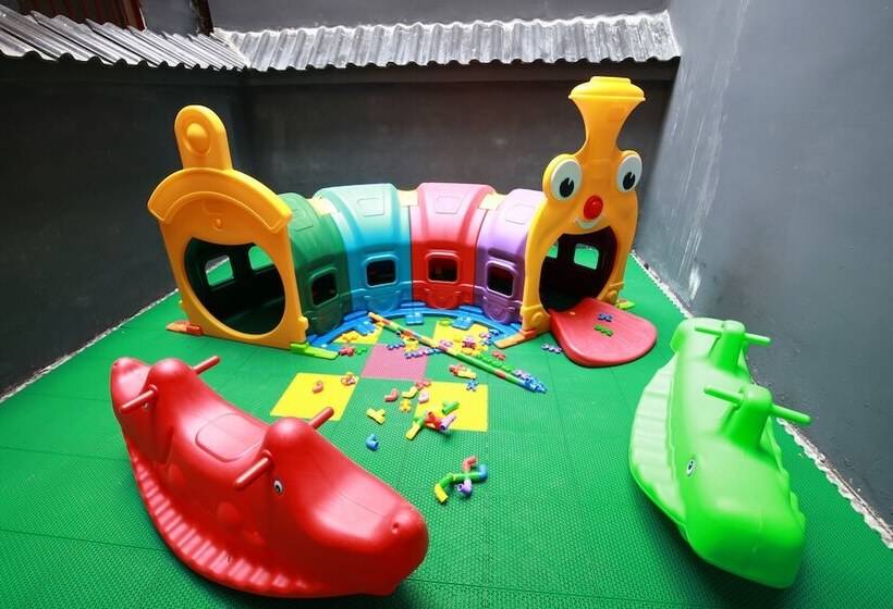 هتل Guilin Lakeside Yige