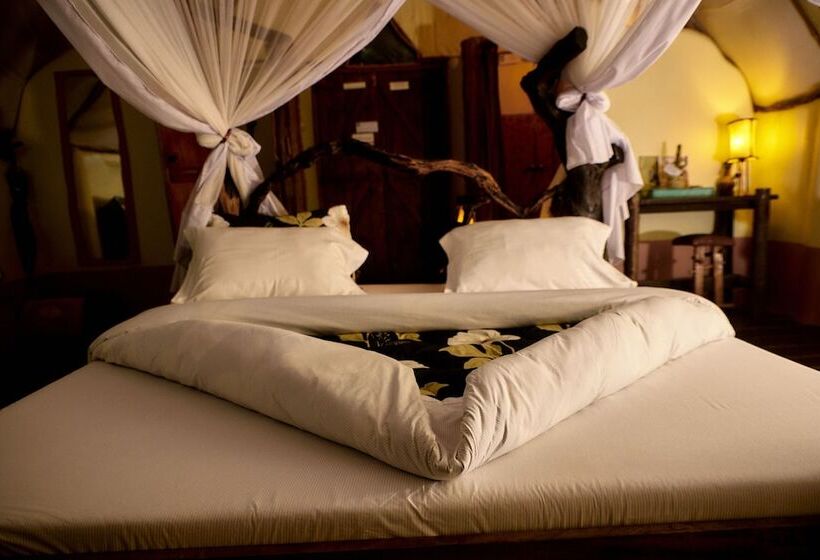 هتل Karama Lodge & Spa