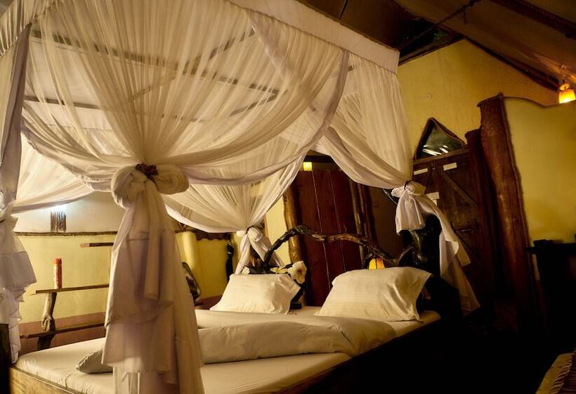 هتل Karama Lodge & Spa