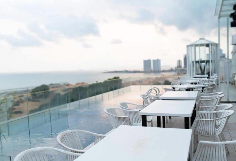 La Vogue Boutique Hotel & Casino