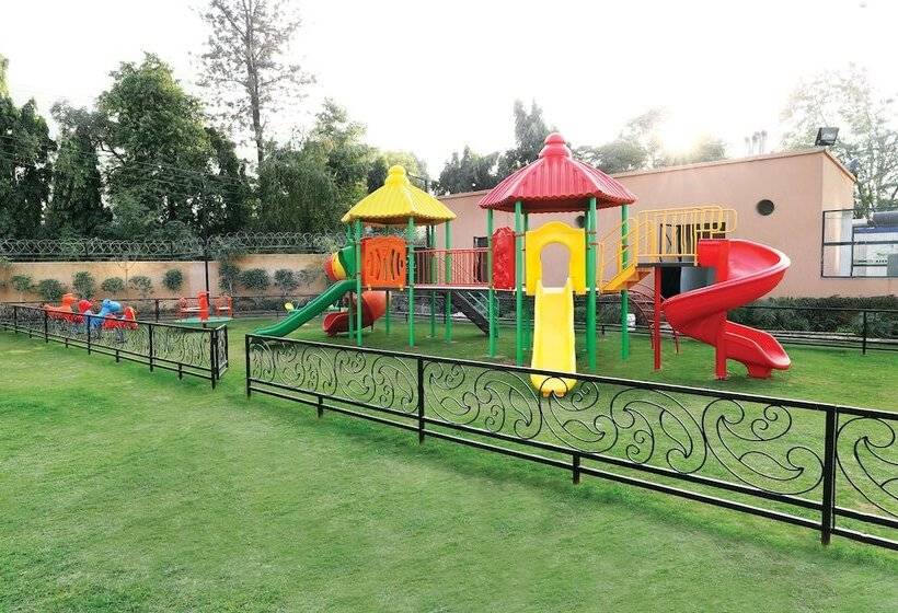 Lemon Tree Hotel, Sector 68, Sohna Road, Gurugram