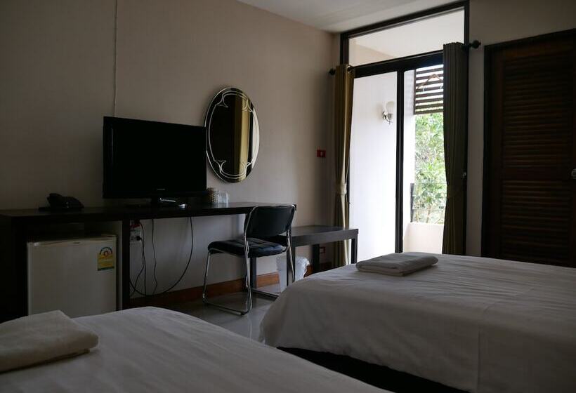 هتل Live Inn