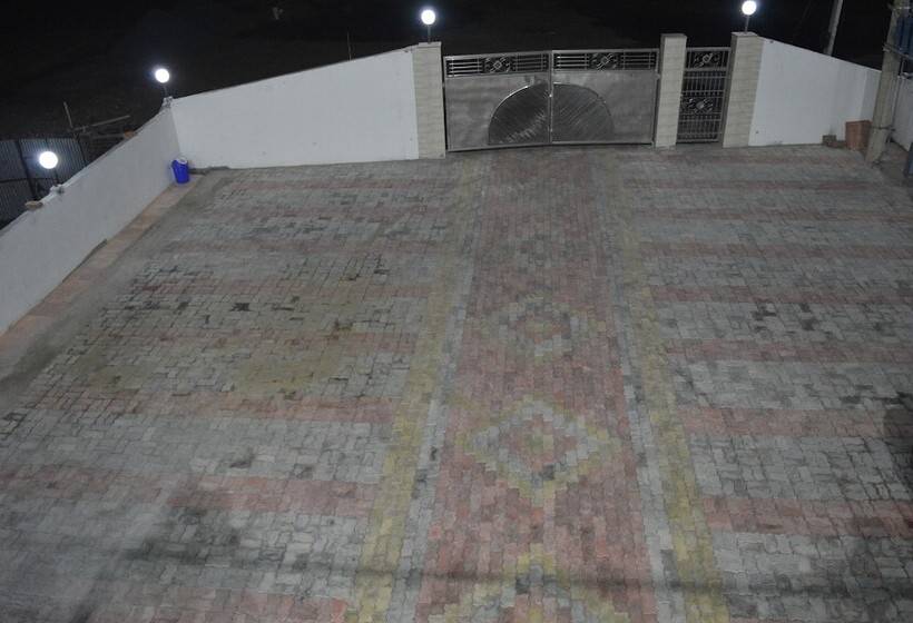 酒店 Mariya International