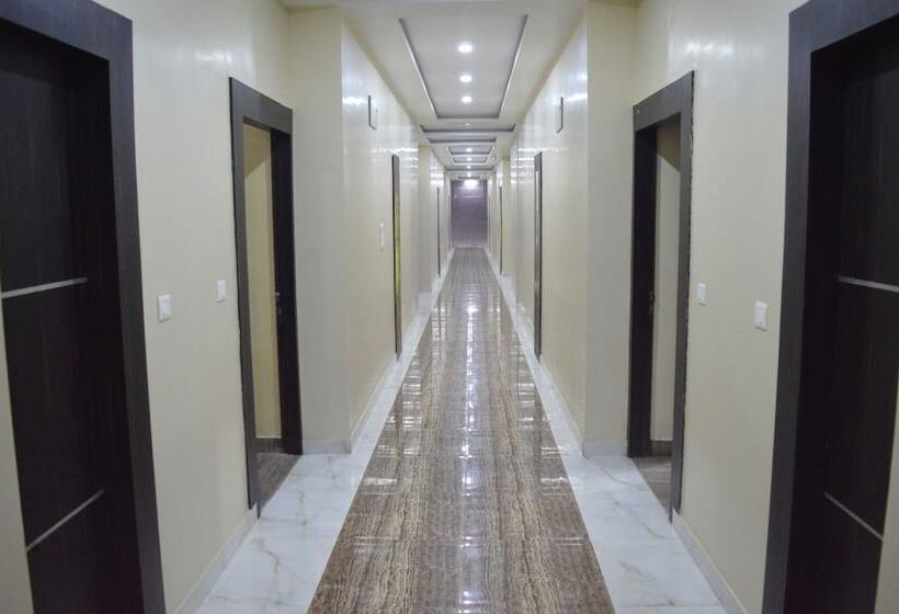 酒店 Mariya International