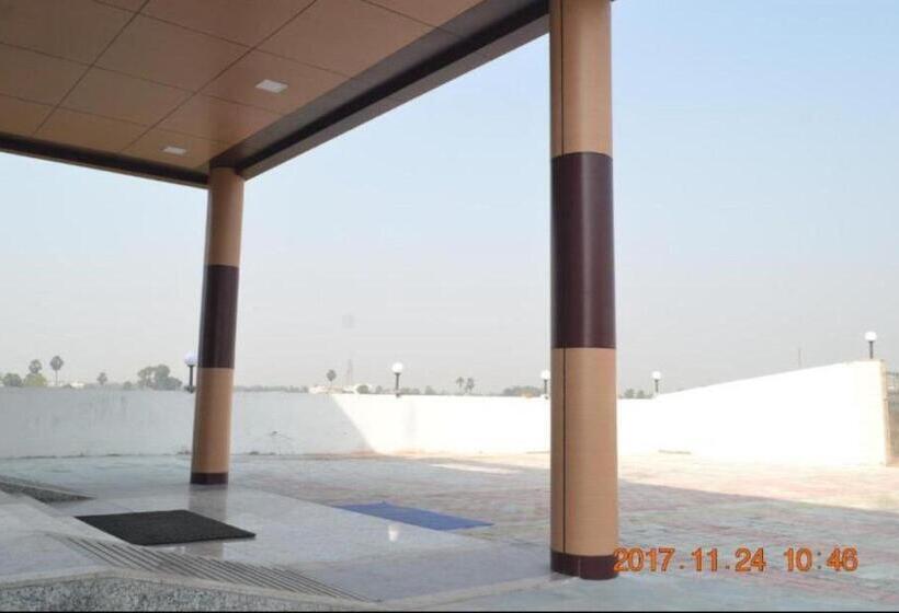 酒店 Mariya International