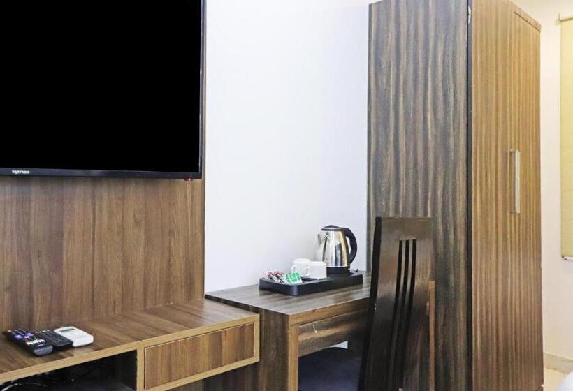 هتل Mayda Prime Near Delhi Airport