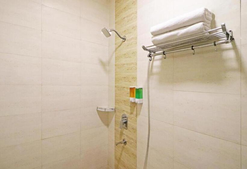 هتل Mayda Prime Near Delhi Airport