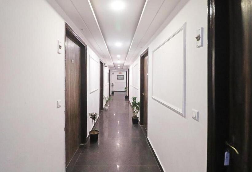 هتل Mayda Prime Near Delhi Airport