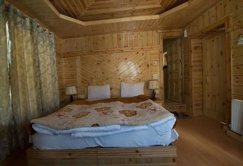 Hotel Nezer Homestay