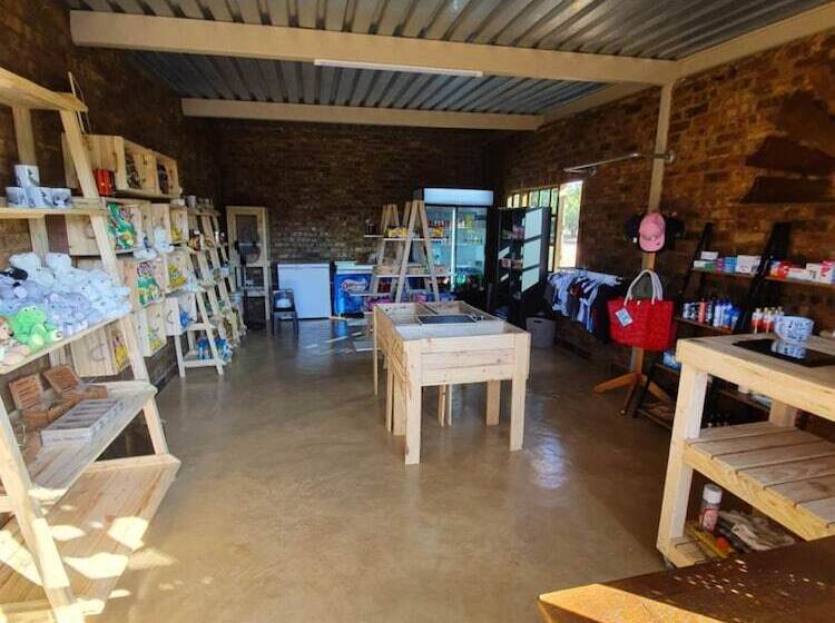בית מלון כפרי Ouklip Game Lodge