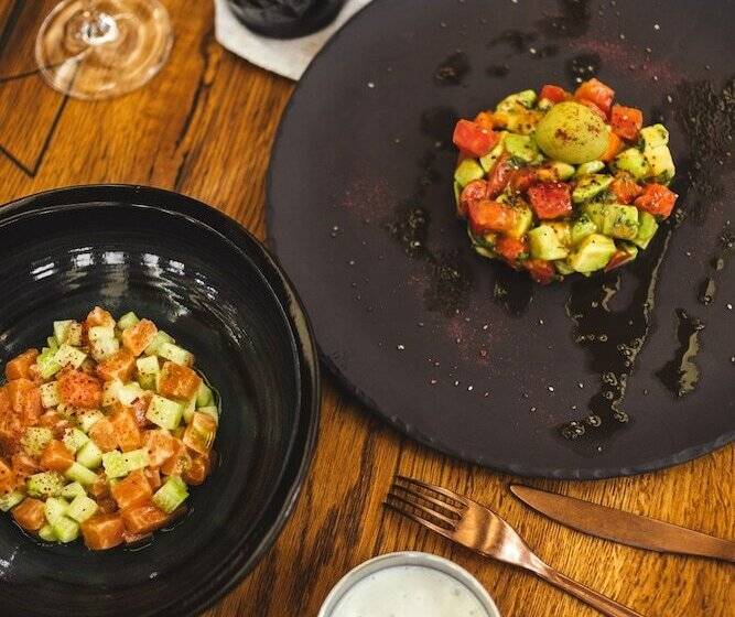 هتل Riviera Wellness Resort