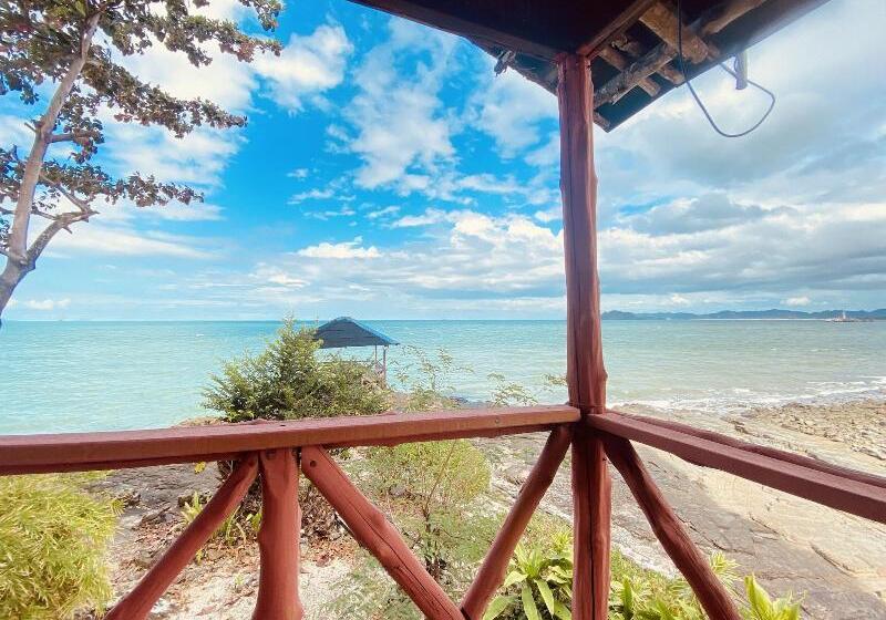 Hotel The Jemuruk Island Resort