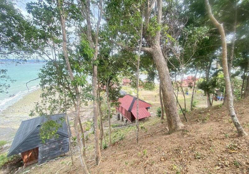 Hotel The Jemuruk Island Resort