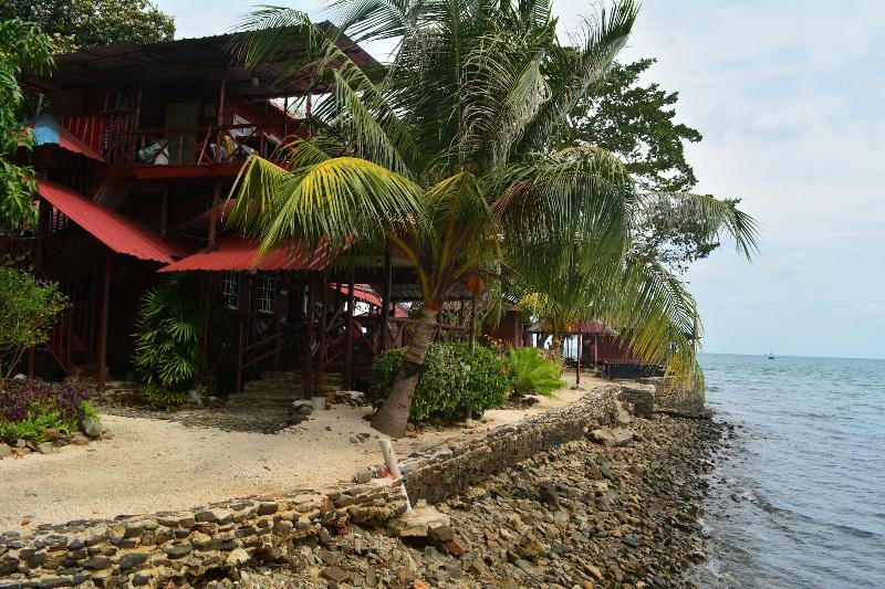 Hotel The Jemuruk Island Resort