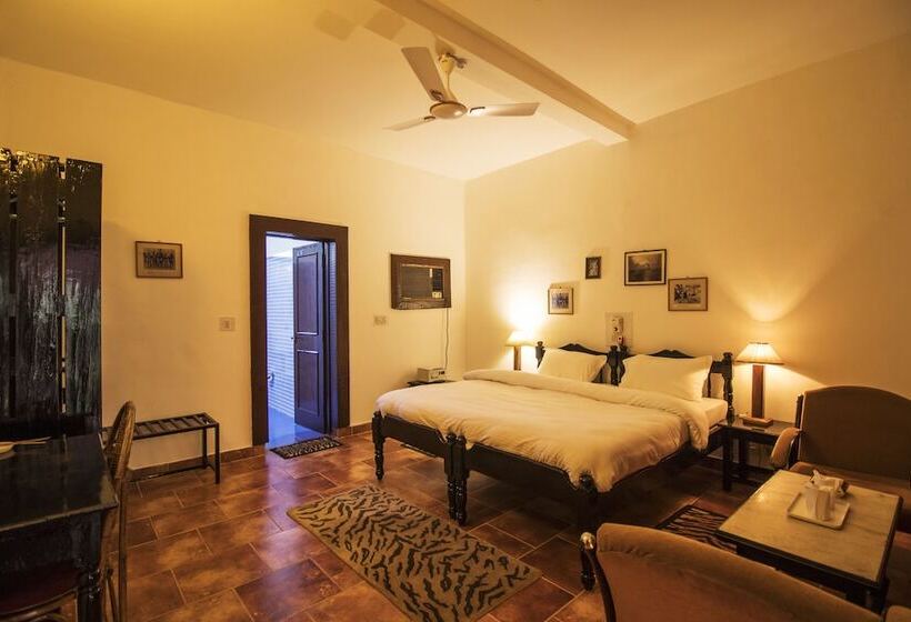 ホテル Krishna Jungle Resort