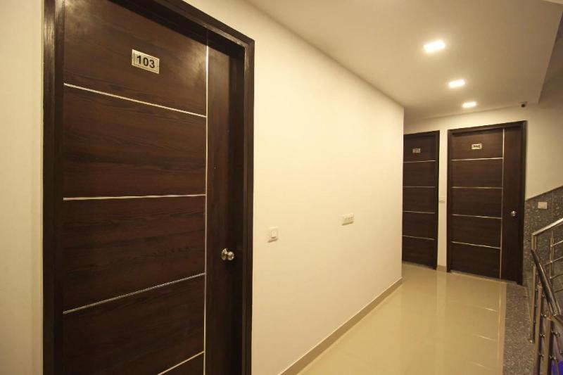 هتل Tourist Palace