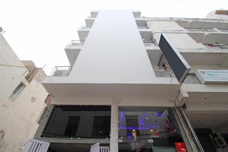 هتل Tourist Palace