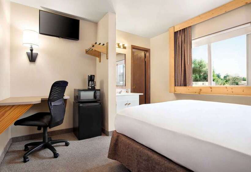 فندق Travelodge By Wyndham Guernsey