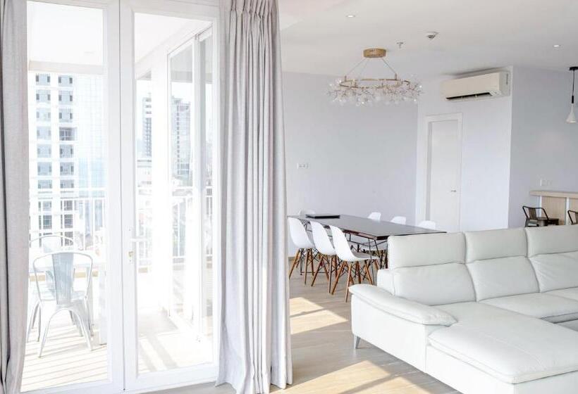 La Vogue Boutique Hotel & Casino