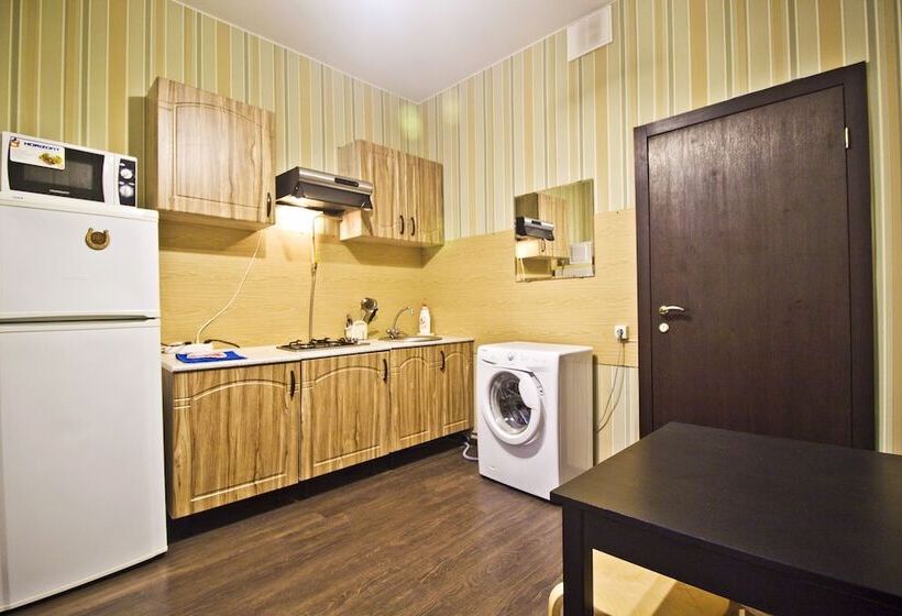 Lakshmi Rooms Park Pobedy