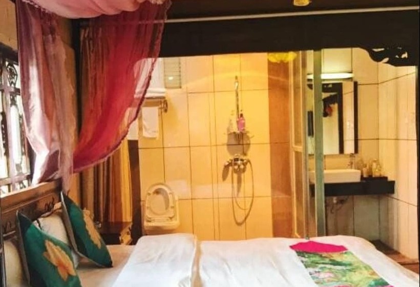 Lijiang Shanju Zuihuayin Inn