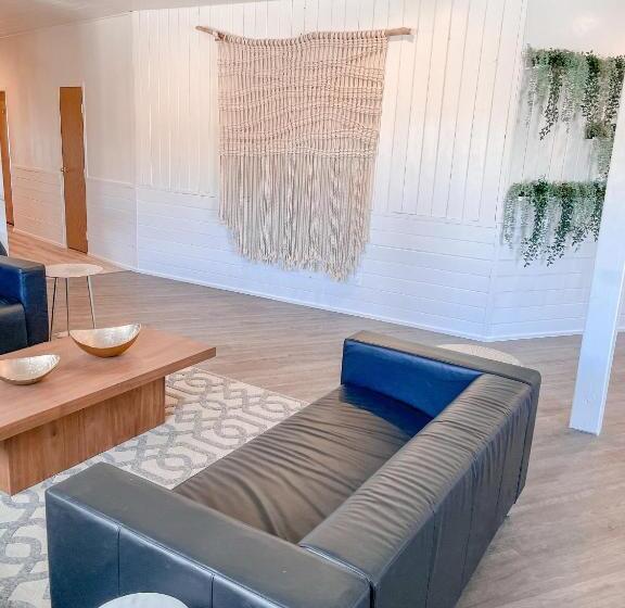 فندق على الطريق Bryce Uptop Lodge