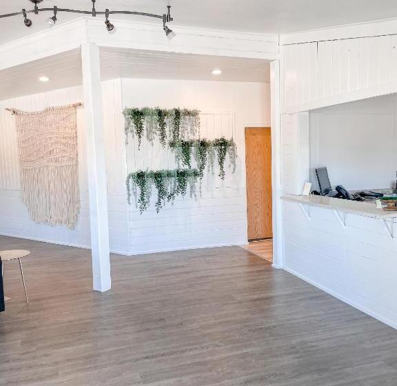 فندق على الطريق Bryce Uptop Lodge