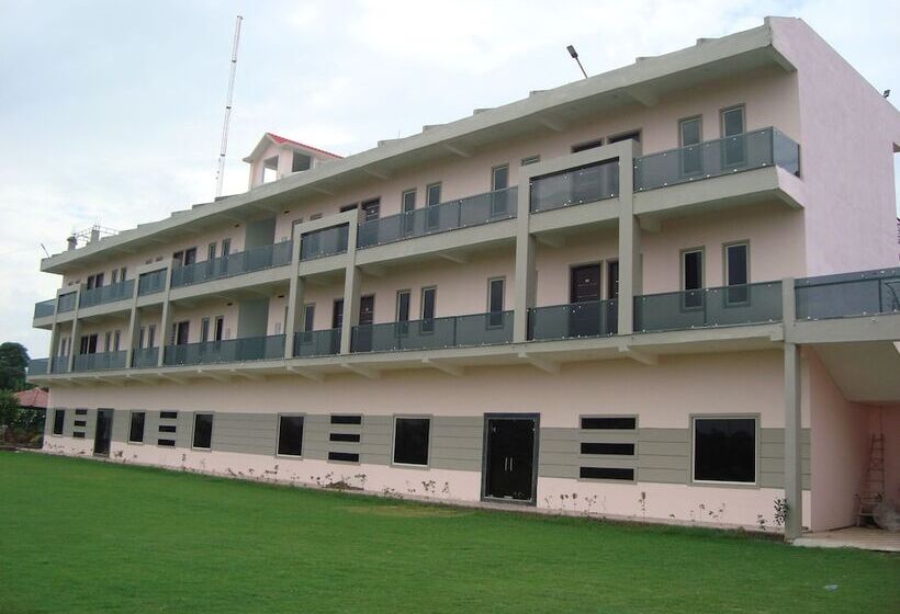 Nature Valley Resort