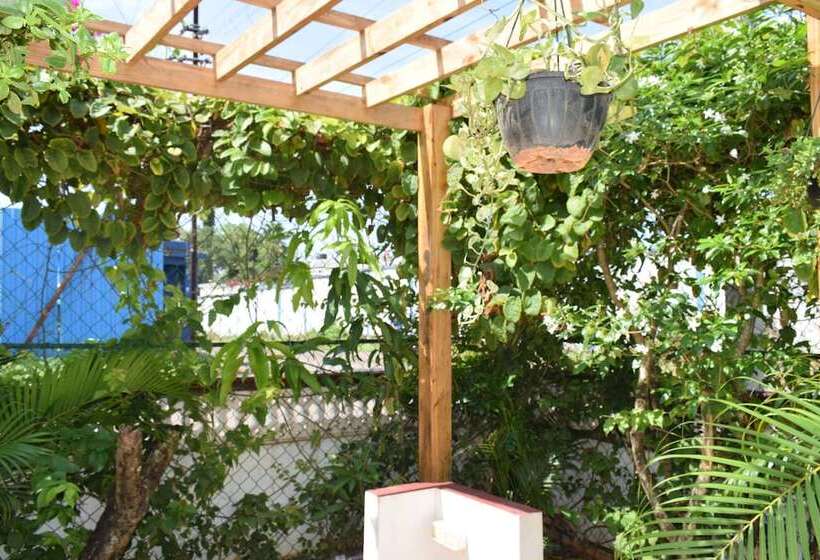 پانسیون Athi Resorts