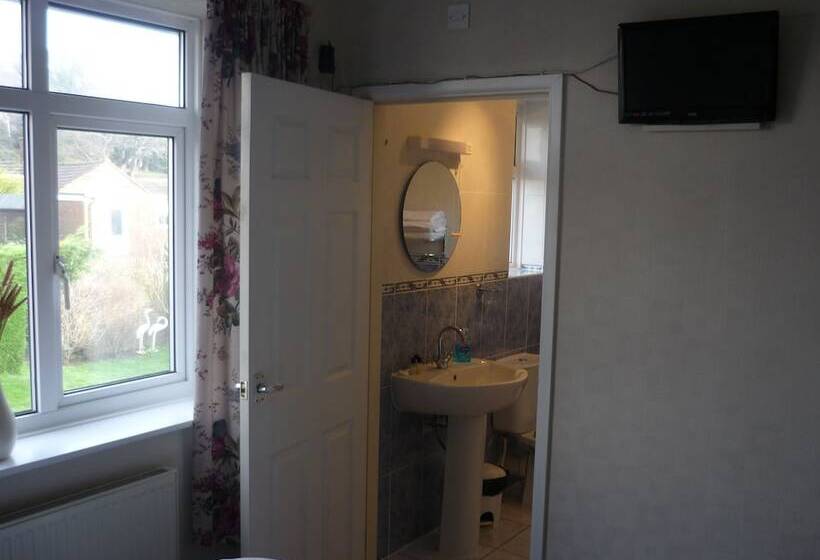 Пансион De La Warr Guest House