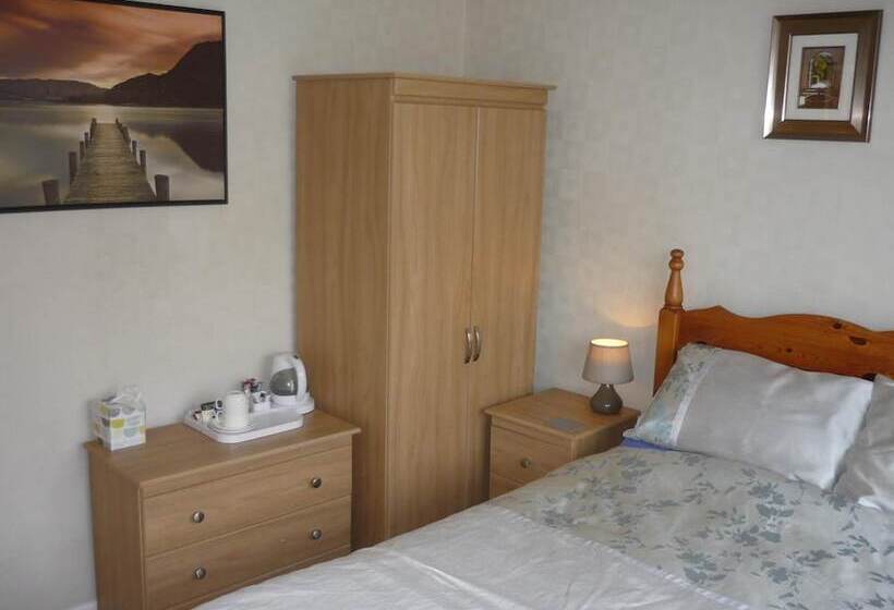 Пансион De La Warr Guest House